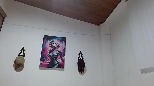 Crystal Star  online show from 04-20-26, 11:06