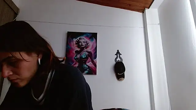 Crystal Star  online show from 04-27-26, 09:13