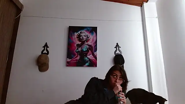 Crystal Star  online show from 04-28-26, 05:40