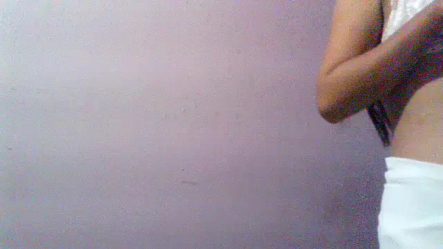 Snapshot of ANNU_484 chatting on 10-17-25, 06:27 ANNU 484 online show from 10-17-25, 06:27