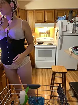 Mommasaurrex online show from 10-21-25, 02:34