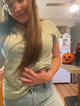 Mommasaurrex online show from 10-27-25, 08:13