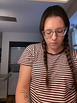 Mommasaurrex online show from 11-01-25, 09:17