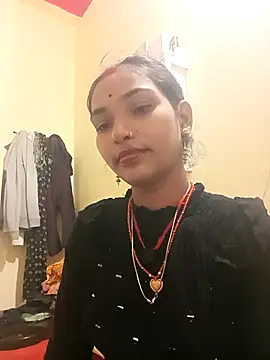 Snapshot of Aapki_Chahat0143 chatting on 10-06-25, 03:31 Aapki Chahat0143 online show from 10-06-25, 03:31