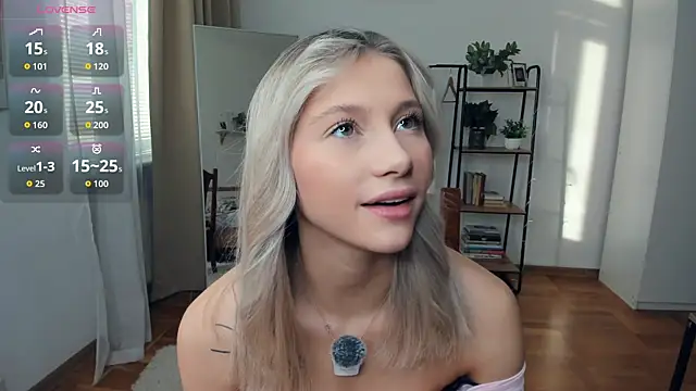 Snapshot of FaaBinaa chatting on 12-15-25, 08:07 FaaBinaa online show from 12-15-25, 08:07