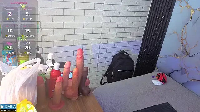 nena cupcake  online show from 12-20-25, 11:06