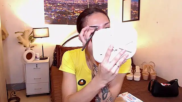 Snapshot of WILDROXIE chatting on 09-08-25, 10:42 WILDROXIE online show from 09-08-25, 10:42