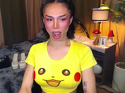 Snapshot of WILDROXIE chatting on 09-21-25, 02:08 WILDROXIE online show from 09-21-25, 02:08