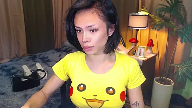 Snapshot of WILDROXIE chatting on 09-22-25, 10:45 WILDROXIE online show from 09-22-25, 10:45