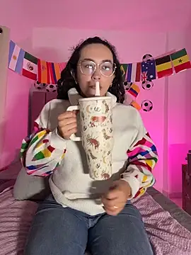 alehia cute online show from 06-19-26, 11:52