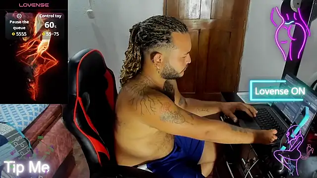 Alex Dancy5 online show from 10-25-25, 02:13