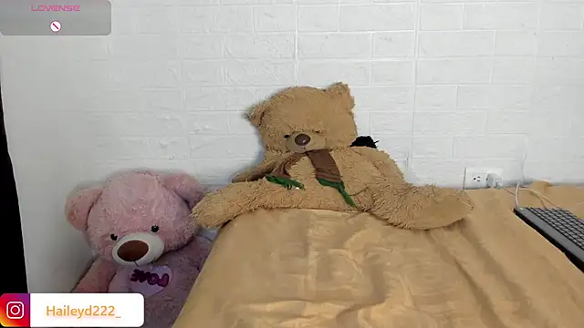 HaileyDuke online show from 06-25-26, 05:12