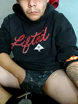 Snapshot of fboycdjuaez chatting on 12-21-25, 09:38 fboycdjuaez online show from 12-21-25, 09:38