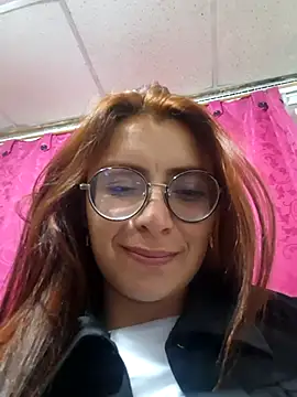 Snapshot of Natalykaty chatting on 12-21-25, 05:47 Natalykaty online show from 12-21-25, 05:47