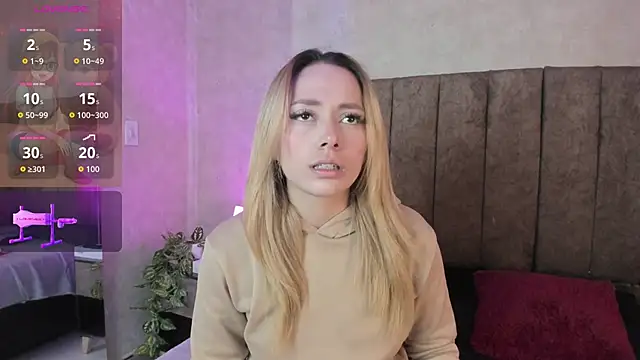 Snapshot of LanaMills_ chatting on 01-07-26, 05:21 LanaMills online show from 01-07-26, 05:21