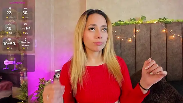 Snapshot of LanaMills_ chatting on 02-14-26, 05:04 LanaMills online show from 02-14-26, 05:04