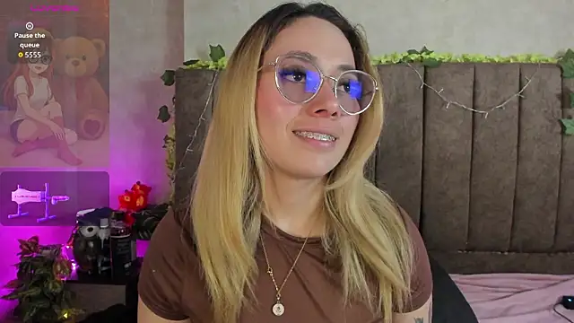 Snapshot of LanaMills_ chatting on 03-02-26, 07:15 LanaMills online show from 03-02-26, 07:15