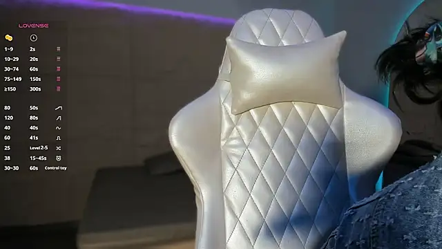 HannahMontgomery online show from 02-21-26, 04:30