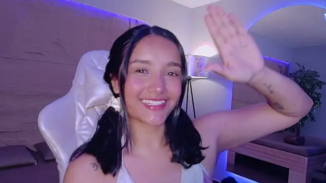 HannahMontgomery online show from 04-14-26, 04:35