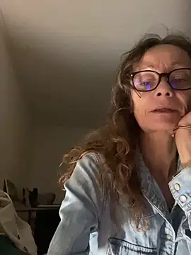 Snapshot of Chris06d22@xh chatting on 09-17-25, 06:53 Chris06d22xh online show from 09-17-25, 06:53