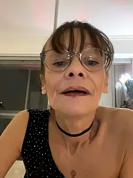 Snapshot of Chris06d22@xh chatting on 01-07-26, 08:55 Chris06d22xh online show from 01-07-26, 08:55