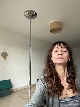 Snapshot of Chris06d22@xh chatting on 02-01-26, 03:32 Chris06d22xh online show from 02-01-26, 03:32