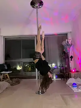 Snapshot of Chris06d22@xh chatting on 02-25-26, 09:24 Chris06d22xh online show from 02-25-26, 09:24