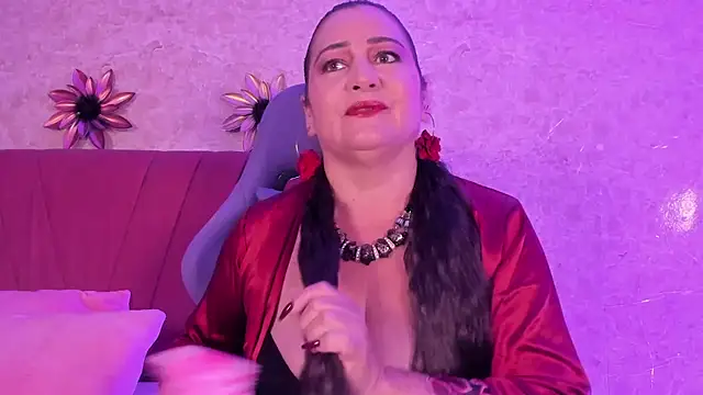 Snapshot of PalomaLombardi chatting on 12-19-25, 08:27 PalomaLombardi online show from 12-19-25, 08:27