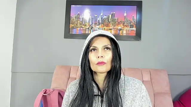 CharlotteCottin online show from 05-13-26, 11:07