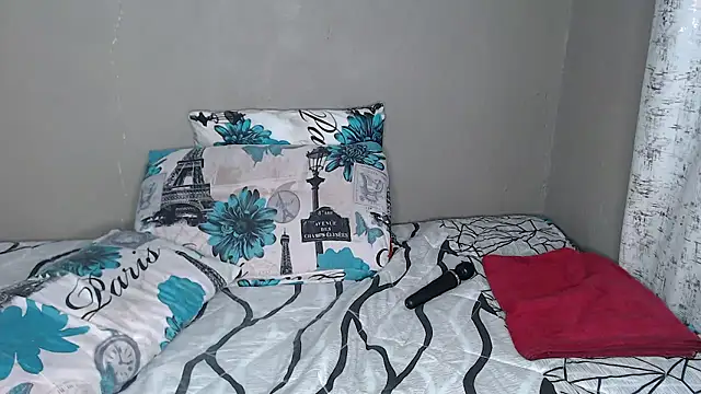 Snapshot of Lunalee chatting on 01-16-26, 08:24 Lunalee online show from 01-16-26, 08:24