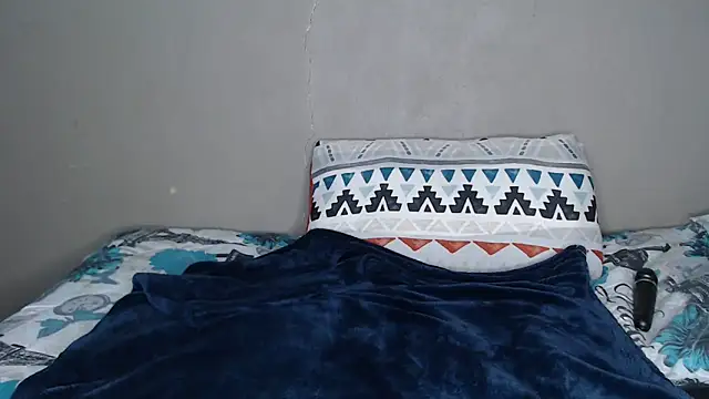 Snapshot of Lunalee chatting on 03-12-26, 07:53 Lunalee online show from 03-12-26, 07:53