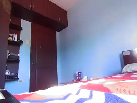 Snapshot of Yummiiieee28 chatting on 10-03-25, 07:16 Yummiiieee28 online show from 10-03-25, 07:16