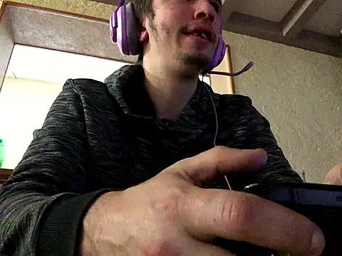 Snapshot of coupleamateurfun23 chatting on 11-10-25, 03:00 coupleamateurfun23 online show from 11-10-25, 03:00