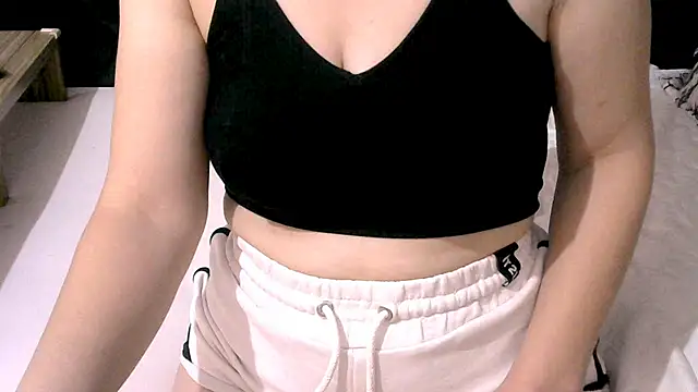 Snapshot of devinantalya chatting on 10-25-25, 01:18 devinantalya online show from 10-25-25, 01:18