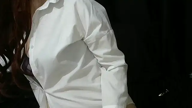 Snapshot of devinantalya chatting on 12-16-25, 12:43 devinantalya online show from 12-16-25, 12:43