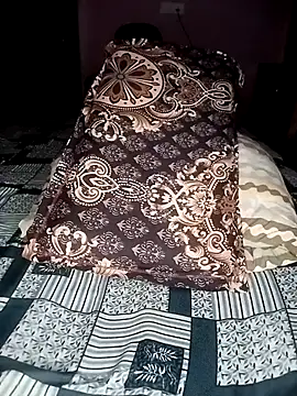 Snapshot of Sonalisiya chatting on 09-09-25, 06:02 Sonalisiya online show from 09-09-25, 06:02