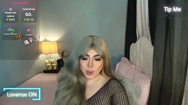 Snapshot of Unforgettable_Maria chatting on 12-22-25, 03:14 Unforgettable Maria online show from 12-22-25, 03:14