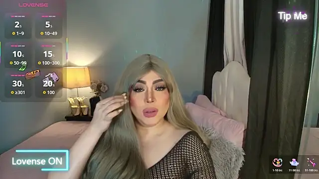 Snapshot of Unforgettable_Maria chatting on 12-23-25, 02:53 Unforgettable Maria online show from 12-23-25, 02:53