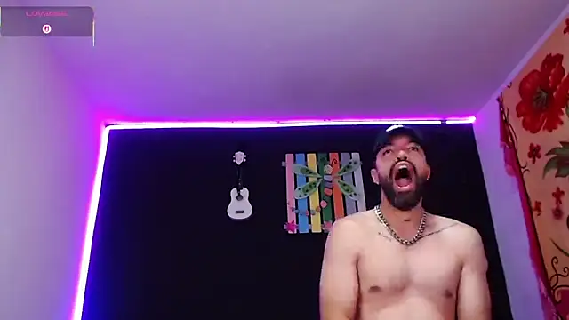 ingrid zese  online show from 10-20-25, 01:11