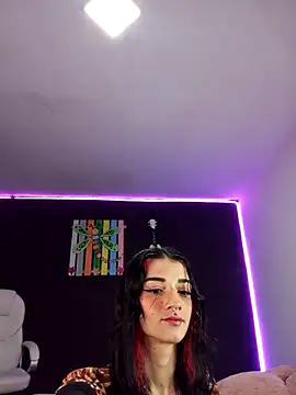 ingrid zese  online show from 11-21-25, 07:45