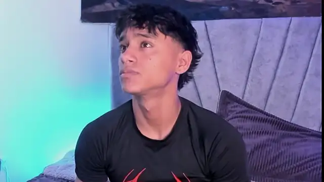 ZYZZ1312 online show from 11-14-25, 03:22