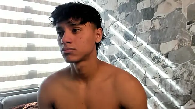 ZYZZ1312 online show from 02-26-26, 08:30