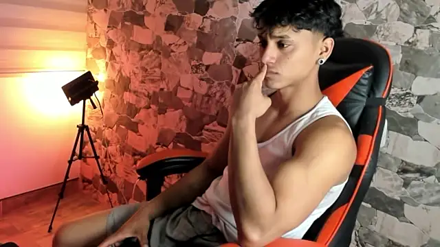 ZYZZ1312 online show from 06-25-26, 01:16