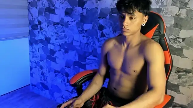 ZYZZ1312 online show from 07-16-26, 04:18