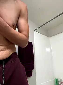 Snapshot of mrredcorn chatting on 11-30-25, 12:42 mrredcorn online show from 11-30-25, 12:42