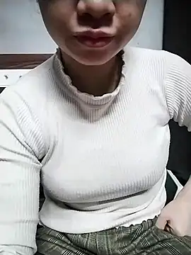 Mie rose online show from 12-14-25, 07:47