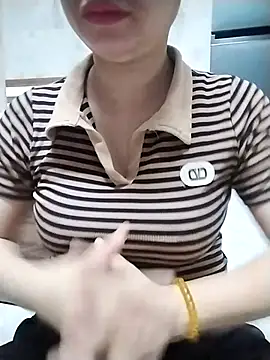 Mie rose online show from 04-24-26, 01:19