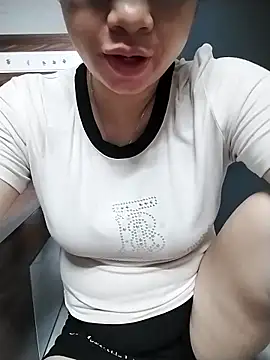 Mie rose online show from 06-10-26, 01:17