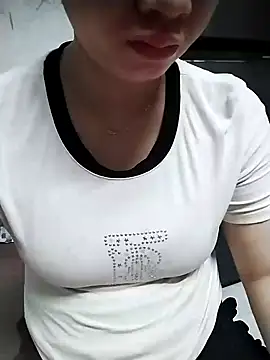 Mie rose online show from 06-13-26, 01:14