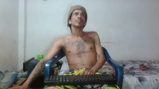 Snapshot of femboy_bigcock chatting on 03-08-26, 03:16 femboy bigcock online show from 03-08-26, 03:16